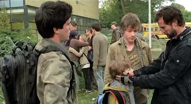 Falling Skies S1x06 - The Mason family together!